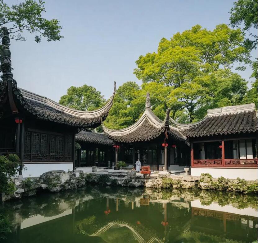 南昌东湖骤变餐饮有限公司